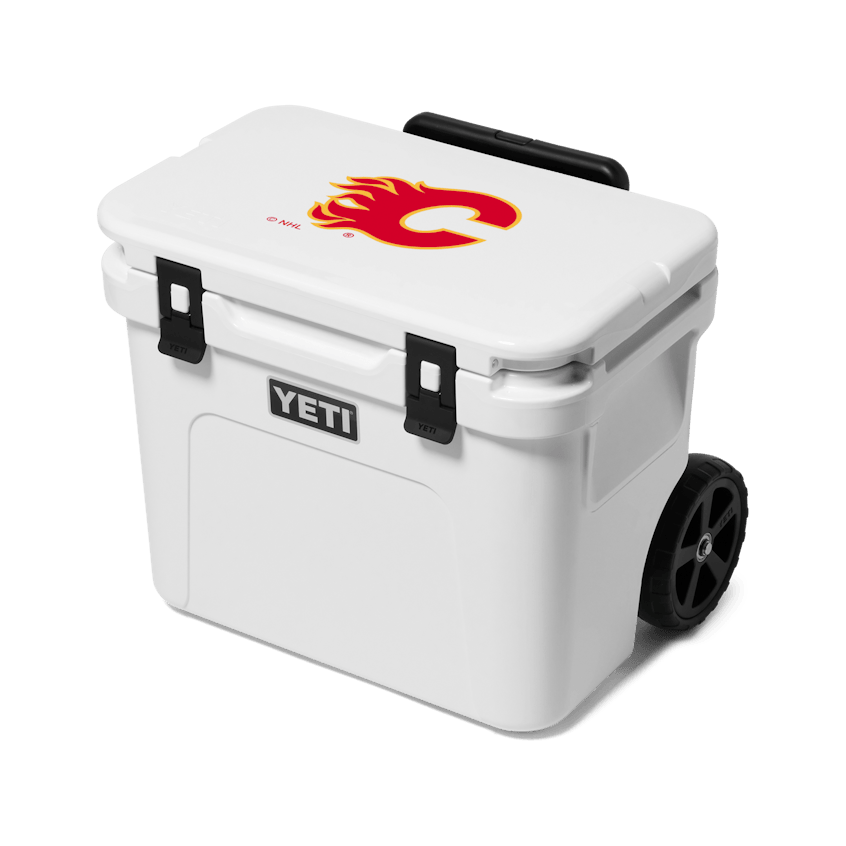 Calgary Flames Roadie® 32 Hard Cooler